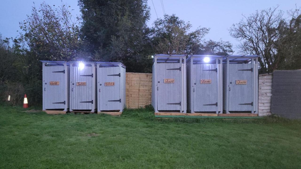 Hotel Dorset Glamping Fields à Corfe Mullen Extérieur photo