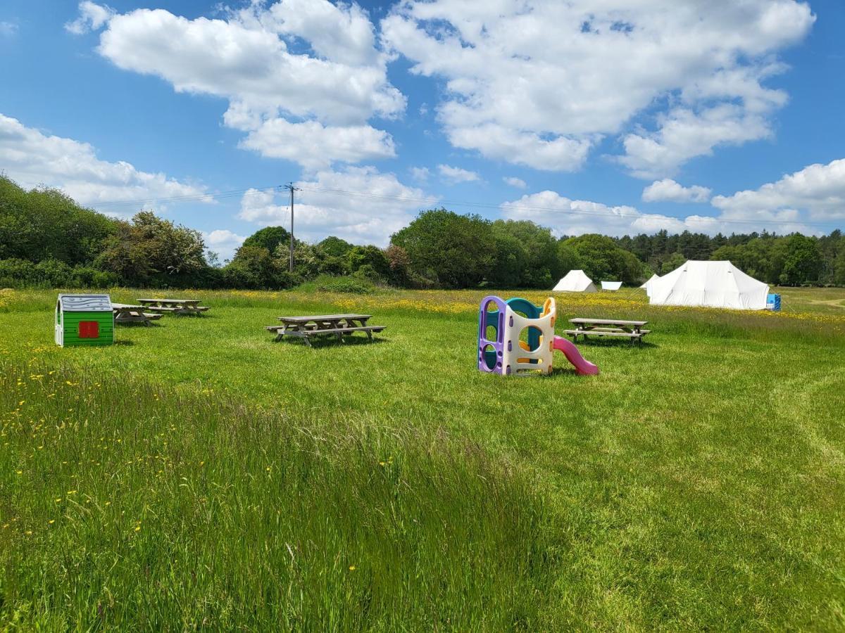 Hotel Dorset Glamping Fields à Corfe Mullen Extérieur photo