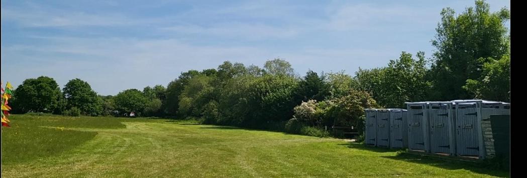 Hotel Dorset Glamping Fields à Corfe Mullen Extérieur photo